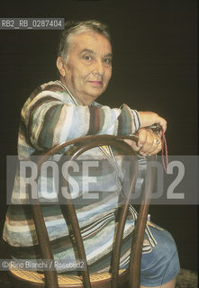 Rome June 3, 2002..Marisa Musu, rose in the gappista team of Via Rasella, photographed in Porto SantElpidio/Marisa Musu, Rosa nella squadra gappista di Via Rasella,  fotografata a Porto SantElpidio..Photo: RINO BIANCHI ©Rino Bianchi/Rosebud2