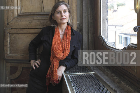 Rome March 17, 2014..Florence Noiville, photographed in Rome, is a journalist of Le Monde and author of Isaac b. Singer. A biography, as well as numerous books for children/Florence Noiville, fotografata a Roma è giornalista di «Le Monde» e autrice di Isaac B. Singer. Una biografia, oltre che di numerosi libri per ragazzi. .Photo: RINO BIANCHI ©Rino Bianchi/Rosebud2
