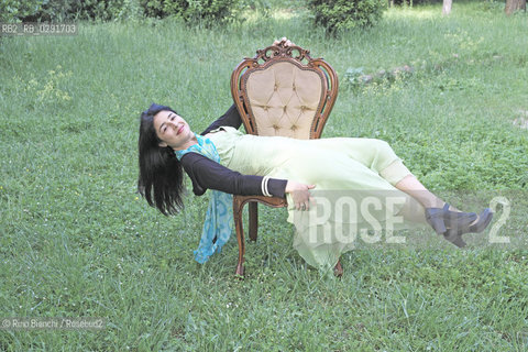 Rome May 10, 2014..Francesca Bellino, journalist and writer, photographed in Rome in the Park of Villa Celimontana/Francesca Bellino, giornalista e scrittrice, fotografata a Roma nel Parco di Villa Celimontana..Photo: RINO BIANCHI ©Rino Bianchi/Rosebud2
