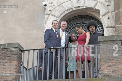Rome Juillet 20, 2014..The Mayor of Rome, Ignazio Marino posing for a souvenir picture with the Mayor of New York, Bill de Blasio, his wife Chirlane McCray and his sons Chiara and Dante/Il sindaco di Roma Ignazio Marino posa per una foto ricordo con il sindaco di New York Bill de Blasio, la moglie Chirlane McCray e i figli Chiara e Dante .Photo: RINO BIANCHI ©Rino Bianchi/Rosebud2