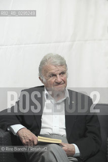 Rome September 26, 2014..Ettore Mo, journalist and war correspondent of Corriere della Sera photographed in Rome/Ettore Mo, giornalista ed inviato di guerra del Corriere della Sera fotografato a Roma..Photo: RINO BIANCHI ©Rino Bianchi/Rosebud2