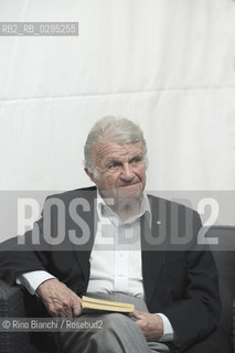 Rome September 26, 2014..Ettore Mo, journalist and war correspondent of Corriere della Sera photographed in Rome/Ettore Mo, giornalista ed inviato di guerra del Corriere della Sera fotografato a Roma..Photo: RINO BIANCHI ©Rino Bianchi/Rosebud2