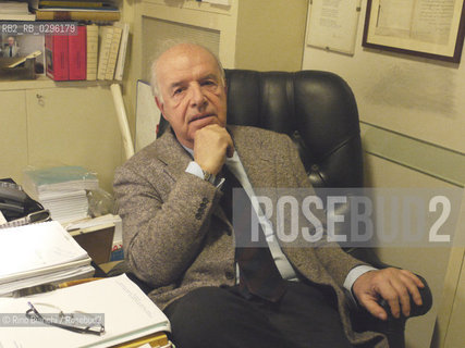 Rome March 7,2011..Francesco Eugenio Negro, photographed in his studio on the Aventine Hill in Rome, homeopathic physician and journalist, author of several books on homeopathy/Francesco Eugenio Negro, fotografato a Roma nel suo studio allAventino,medico omeopata e pubblicista, autore di diversi testi sullomeopatia..Photo: RINO BIANCHI ©Rino Bianchi/Rosebud2
