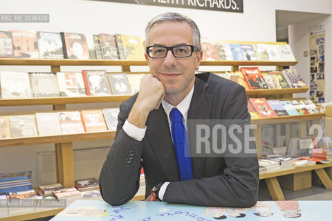 Rome November 20, 2014..Vincenzo Trione, photographed in Rome Bookseller Fandango, Professor of Art and New Media and Contemporary Art History at the University IULM, curator of the Italian Pavilion at the 56th edition of the Venice Biennale/Vincenzo Trione, fotografato a Roma alla libreria Fandango,  professore di Arte e nuovi media e di Storia dellarte contemporanea presso lUniversità IULM di Milano, curatore del Padiglione Italia alla 56 edizione Biennale di Venezia..Photo: RINO BIANCHI ©Rino Bianchi/Rosebud2