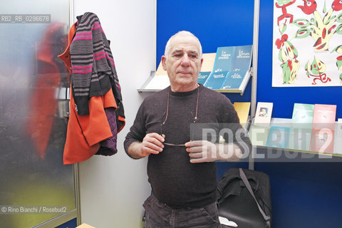 Rome, December 7 2014..Renato Curcio, photographed in Rome in the stand of the publishing house, founded by him, Sensibili alle foglie/Renato Curcio, fotografato a Roma nello stand della casa editrice, da lui fondata, Sensibili alle foglie. .Photo: RINO BIANCHI ©Rino Bianchi/Rosebud2