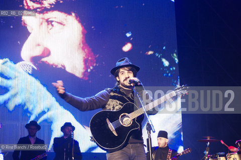 Rome December 31, 2014..Alessandro Mannarino, songwriter, with the band during the New Years concert at the Circo Massimo in Rome/Alessandro Mannarino, cantautore, con la band durante il concerto di Capodanno al Circo Massimo a Roma..Photo: RINO BIANCHI ©Rino Bianchi/Rosebud2