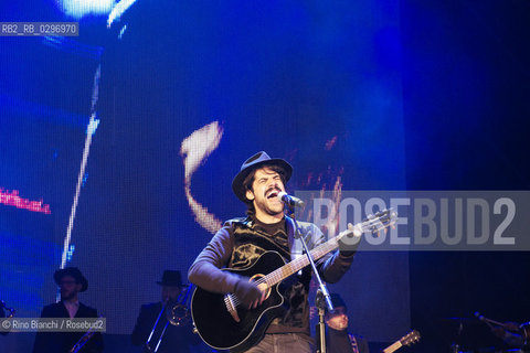 Rome December 31, 2014..Alessandro Mannarino, songwriter, with the band during the New Years concert at the Circo Massimo in Rome/Alessandro Mannarino, cantautore, con la band durante il concerto di Capodanno al Circo Massimo a Roma..Photo: RINO BIANCHI ©Rino Bianchi/Rosebud2
