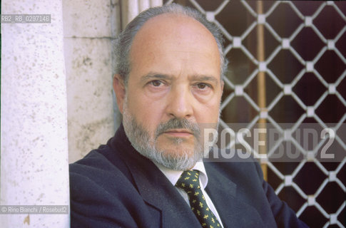 Rome, February 28 2006..Franco Cardini, photographed in Rome, Italian historian and writer, specializing in the study of the Middle Ages/Franco Cardini, fotografato a Roma, storico e saggista italiano, specializzato nello studio del Medioevo..Photo: RINO BIANCHI ©Rino Bianchi/Rosebud2
