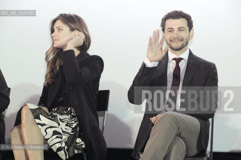 Rome February 2, 2015..The actors Vittoria Puccini and Vinicio Marchioni, photographed in Rome in front of Berninis fountain at the presentation of fiction LOriana/Gli attori Vittoria Puccini e Vinicio Marchioni, fotografati a Roma davanti la fontana del Bernini in occasione della presentazione della fiction LOriana..Photo: RINO BIANCHI ©Rino Bianchi/Rosebud2