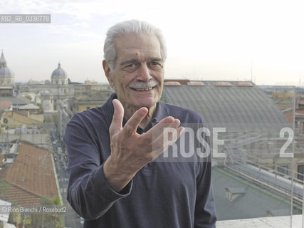 Rome 24 November 2011..Omar Sharif, photographed in Rome on the terrace of the Hotel Boscolo, actor, born in Alexandria, Egypt, the son of Lebanese immigrants greek-orthodox originating in Zahle. Omar Sharif graduated from Victoria College in Alexandria degree in mathematics and physics at the University of Cairo. He worked with his father in the timber trade. The career of the actor began in 1953 and his first English language film was Lawrence of Arabia in 1962/Omar Sharif, fotografato a Roma sulla terrazza del Boscolo Hotel, attore, nato ad Alessandria dEgitto, figlio di immigrati libanesi greco-ortodossi originari di Zahle. Omar Sharif  diplomato al Victoria College di Alessandria laureato in matematica e fisica alluniversità del Cairo. Ha lavorato con suo padre nel commercio del legname. La carriera di attore la inizia nel 1953 e suo primo film in inglese fu Lawrence dArabia del 1962..Photo:: RINO BIANCHI ©Rino Bianchi/Rosebud2