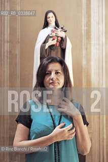 Rome 10 September 2015..Eleonora Mazzoni, actress and writer, photographed with Santa Teresa in San Pancrazio/Eleonora Mazzoni, attrice e scrittrice, fotografata con S.Teresa nella Basilica di San Pancrazio..Photo: RINO BIANCHI ©Rino Bianchi/Rosebud2