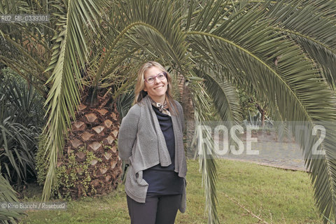 Rome October 1, 2015..Sara Rattaro, writer and novelist, winner of the Premio Bancarella 2015, photographed in Rome in the garden of the Istituto centrale della patologia del libro/Sara Rattaro, scrittrice e romanziera, vincitrice del Premio Bancarella 2015, fotografata a Roma nel giardino dellIstituto centrale della patologia del libro..Photo: RINO BIANCHI ©Rino Bianchi/Rosebud2