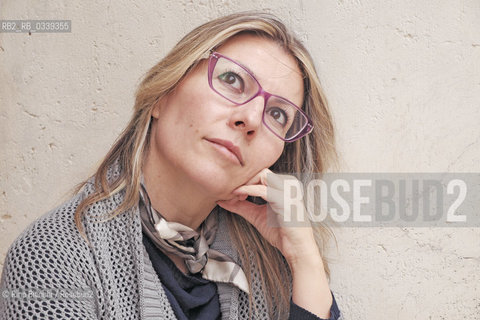 Rome October 1, 2015..Sara Rattaro, writer and novelist, winner of the Premio Bancarella 2015, photographed in Rome in the garden of the Istituto centrale della patologia del libro/Sara Rattaro, scrittrice e romanziera, vincitrice del Premio Bancarella 2015, fotografata a Roma nel giardino dellIstituto centrale della patologia del libro..Photo: RINO BIANCHI ©Rino Bianchi/Rosebud2