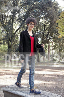 Rome October 30, 2015..Leyla Khalil, photographed in Rome in the park of Villa Sciarra, writer and cultural mediator between Italy and Lebanon, passionate about cooking and literature, has published short stories and poems in anthologies/Leyla Khalil, fotografata a Roma nel parco di Villa Sciarra, scrittrice e  mediatrice culturale italo-libanese,  appassionata di cucina e letteratura, ha pubblicato racconti e poesie in antologie. .Photo: RINO BIANCHI ©Rino Bianchi/Rosebud2