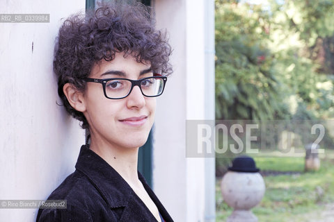 Rome October 30, 2015..Leyla Khalil, photographed in Rome in the park of Villa Sciarra, writer and cultural mediator between Italy and Lebanon, passionate about cooking and literature, has published short stories and poems in anthologies/Leyla Khalil, fotografata a Roma nel parco di Villa Sciarra, scrittrice e  mediatrice culturale italo-libanese,  appassionata di cucina e letteratura, ha pubblicato racconti e poesie in antologie. .Photo: RINO BIANCHI ©Rino Bianchi/Rosebud2