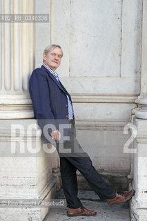 Rome November 11, 2015..Michael Braun, photographed in Rome, a political scientist and journalist, correspondent of the Berlin newspaper Die Tageszeitung, collaborator of the German public radio and International, author of Mutti. Angela Merkel explained Italians/Michael Braun, fotografato a Roma, politologo e giornalista,  corrispondente del quotidiano berlinese “Die Tageszeitung”, collaboratore della radio pubblica tedesca e di Internazionale, autore di Mutti. Angela Merkel spiegata agli italiani..Photo: RINO BIANCHI ©Rino Bianchi/Rosebud2