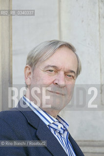 Rome November 11, 2015..Michael Braun, photographed in Rome, a political scientist and journalist, correspondent of the Berlin newspaper Die Tageszeitung, collaborator of the German public radio and International, author of Mutti. Angela Merkel explained Italians/Michael Braun, fotografato a Roma, politologo e giornalista,  corrispondente del quotidiano berlinese “Die Tageszeitung”, collaboratore della radio pubblica tedesca e di Internazionale, autore di Mutti. Angela Merkel spiegata agli italiani..Photo: RINO BIANCHI ©Rino Bianchi/Rosebud2