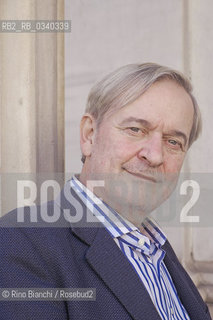 Rome November 11, 2015..Michael Braun, photographed in Rome, a political scientist and journalist, correspondent of the Berlin newspaper Die Tageszeitung, collaborator of the German public radio and International, author of Mutti. Angela Merkel explained Italians/Michael Braun, fotografato a Roma, politologo e giornalista,  corrispondente del quotidiano berlinese “Die Tageszeitung”, collaboratore della radio pubblica tedesca e di Internazionale, autore di Mutti. Angela Merkel spiegata agli italiani..Photo: RINO BIANCHI ©Rino Bianchi/Rosebud2