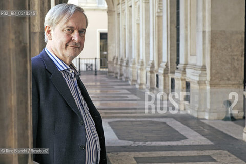 Rome November 11, 2015..Michael Braun, photographed in Rome, a political scientist and journalist, correspondent of the Berlin newspaper Die Tageszeitung, collaborator of the German public radio and International, author of Mutti. Angela Merkel explained Italians/Michael Braun, fotografato a Roma, politologo e giornalista,  corrispondente del quotidiano berlinese “Die Tageszeitung”, collaboratore della radio pubblica tedesca e di Internazionale, autore di Mutti. Angela Merkel spiegata agli italiani..Photo: RINO BIANCHI ©Rino Bianchi/Rosebud2