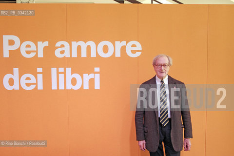 Rome December 4, 2015..Romano Montroni, photographed in Rome, bookseller, former Director of Libraries Feltrinelli. Teacher, works with Coop for the realization of the chain librerie.coop in some city centers and malls. In 2006 he published Sell soul. The profession of the bookseller (Yale University Press), which was translated into Spanish (Vender el alma. El oficio de librero, Libros sobre libros)/Romano Montroni, fotografato a Roma, libraio, ex direttore delle Librerie Feltrinelli. Docente, collabora con le Coop per la realizzazione della catena librerie.coop in alcuni centri cittadini e commerciali. Nel 2006 ha pubblicato Vendere lanima. Il mestiere del libraio (Laterza), che è stato tradotto in spagnolo (Vender el alma. El oficio de librero, Libros sobre libros)..Photo: RINO BIANCHI ©Rino Bianchi/Rosebud2