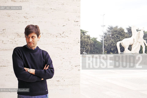 Rome December 8, 2015..Manuele Fior, cartoonist and illustrator Italian, photographed in Rome in the Palazzo della Civiltà Italiana/Manuele Fior, fumettista e illustratore italiano,fotografato a Roma nel Palazzo della Civiltà Italiana..Photo: RINO BIANCHI ©Rino Bianchi/Rosebud2