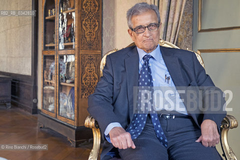 Rome January 13, 2016..Amartya Kumar Sen, photographed at Palazzo Corsini headquarters of the Lincei Academy, the Indian economist and philosopher, Nobel Memorial Prize in Economic Sciences in 1998, Lamont University Professor at Harvard University/Amartya Kumar Sen, fotografato nelle sale di Palazzo Corsini sede dellAccademia dei Lincei, economista e filosofo indiano, Premio Nobel per leconomia nel 1998, Lamont University Professor presso la Harvard University..Photo: RINO BIANCHI ©Rino Bianchi/Rosebud2