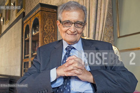 Rome January 13, 2016..Amartya Kumar Sen, photographed at Palazzo Corsini headquarters of the Lincei Academy, the Indian economist and philosopher, Nobel Memorial Prize in Economic Sciences in 1998, Lamont University Professor at Harvard University/Amartya Kumar Sen, fotografato nelle sale di Palazzo Corsini sede dellAccademia dei Lincei, economista e filosofo indiano, Premio Nobel per leconomia nel 1998, Lamont University Professor presso la Harvard University..Photo: RINO BIANCHI ©Rino Bianchi/Rosebud2