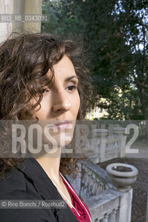 Rome February 1, 2016..Valentina Cebeni, photographed in Rome in the park of Villa Torlonia, writer and passionate stories since childhood, has a great love for cooking, born to rediscover the links with the roots of his family/Valentina Cebeni, fotografata a Roma nel parco di Villa Torlonia, scrittrice e appassionata di storie sin dallinfanzia, ha un grande amore per la cucina, nato proprio per riscoprire i legami con le radici della sua famiglia. .Photo: RINO BIANCHI ©Rino Bianchi/Rosebud2