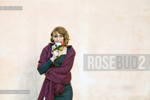 Rome February 5, 2016..Isabella Leardini, photographed in Rome in Piazza di Pietra, poet, in 2002 won the Montale Prize with the poems La coinquiina scalza. Poems from La coinquilina scalza and his next book Una stagione daria are published with translation of Jean Baptiste Para anthology Les Poètes de la Méditerranée (Gallimard 2010) and is included in the anthology Nuovi poeti italiani 6 (Einaudi 2012). Care as artistic director the festival Parco Poesia/Isabella Leardini, fotografata a Roma in Piazza di Pietra, poetessa, nel 2002 ha vinto il Premio Montale con le poesie “La coinquilina scalza”. Poesie da “La coinquilina scalza” e dal suo prossimo libro “Una stagione daria” sono edite con traduzione di Jean Baptiste Para nellantologia “Les Poètes de la Méditerranée” (Gallimard 2010) ed è compresa nellantologia “Nuovi Poeti Italiani 6” (Einaudi 2012). Cura come direttore artistico il festival Parco Poesia..Photo: RINO BIANCHI ©Rino Bianchi/Rosebud2