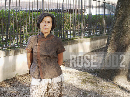 Rome, 16 September 2011..Bianca Stancanelli, photographed in Rome in the park of Villa Borghese, journalist and writer, started the newspaper LOra in Palermo. It was involved in investigations of the Mafia, political and social/Bianca Stancanelli, fotografata a Roma nel parco di Villa Borghese, giornalista e scrittrice, ha iniziato al quotidiano L’Ora di Palermo. Si è occupata di inchieste di mafia, politica e sociale..Photo: RINO BIANCHI ©Rino Bianchi/Rosebud2