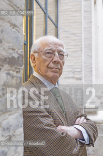 Rome March 10, 2016..Paolo Cherchi, photographed in Rome at the Casa delle Letterature, philologist novel, he taught for many years Italian and Spanish literature at the University of Chicago/Paolo Cherchi, fotografato a Roma alla Casa delle Letterature, filologo romanzo, è stato docente per molti anni letteratura italiana e spagnola alla University of Chicago..Photo: RINO BIANCHI ©Rino Bianchi/Rosebud2