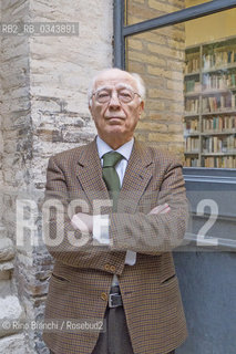 Rome March 10, 2016..Paolo Cherchi, photographed in Rome at the Casa delle Letterature, philologist novel, he taught for many years Italian and Spanish literature at the University of Chicago/Paolo Cherchi, fotografato a Roma alla Casa delle Letterature, filologo romanzo, è stato docente per molti anni letteratura italiana e spagnola alla University of Chicago..Photo: RINO BIANCHI ©Rino Bianchi/Rosebud2