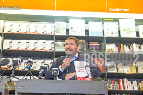 Rome March 31, 2016..Ignazio Marino former mayor of Rome photographed at the Feltrinelli bookshop in Rome during the presentation of his book A Martian in Rome/Ignazio Marino ex sindaco di Roma fotografato alla libreria Feltrinelli di Roma durante la presentazione del suo libro Un marziano a Roma..Photo: RINO BIANCHI ©Rino Bianchi/Rosebud2