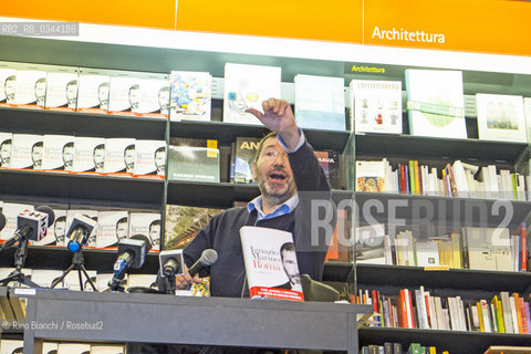 Rome March 31, 2016..Ignazio Marino former mayor of Rome photographed at the Feltrinelli bookshop in Rome during the presentation of his book A Martian in Rome/Ignazio Marino ex sindaco di Roma fotografato alla libreria Feltrinelli di Roma durante la presentazione del suo libro Un marziano a Roma..Photo: RINO BIANCHI ©Rino Bianchi/Rosebud2