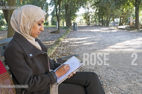 Rome February 20, 2016..Takoua Ben Mohamed, cartoonist and graphic journalism, originally from Tunisia living in Rome/Takoua Ben Mohamed, fumettista e graphic journalist, originaria della Tunisia vive a Roma..Photo: RINO BIANCHI ©Rino Bianchi/Rosebud2