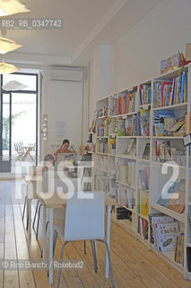 Rome July 21, 2016..The library The Little Reader, in via Conte Verde 66 b, specializing in literature for children and teenagers/La libreria The Little Reader, in via Conte Verde 66b, specializzata in letteratura per bambini e ragazzi..Photo: RINO BIANCHI ©Rino Bianchi/Rosebud2