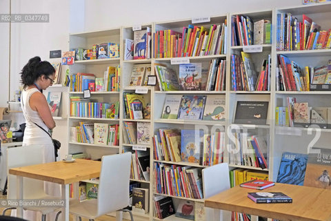 Rome July 21, 2016..The library The Little Reader, in via Conte Verde 66 b, specializing in literature for children and teenagers/La libreria The Little Reader, in via Conte Verde 66b, specializzata in letteratura per bambini e ragazzi..Photo: RINO BIANCHI ©Rino Bianchi/Rosebud2