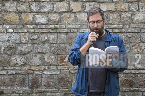 Rome July 25, 2016..Francesco Pacifico photographed on the occasion of reading organized by the Piccoli Maestri in support of Baobab experience/Francesco Pacifico fotografato in occasione della lettura organizzata dallAssociazione Piccoli Maestri a sostegno di Baobab experience..Photo: RINO BIANCHI ©Rino Bianchi/Rosebud2