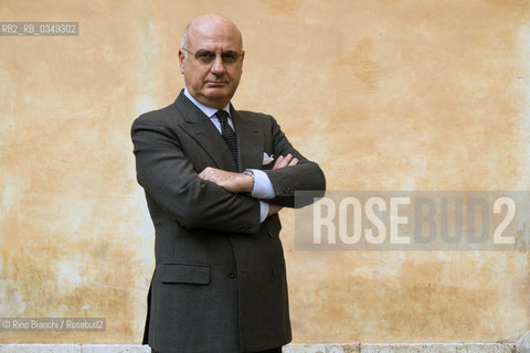 Rome November 22, 2016..Federico Motta, Italian publisher, President of the Italian Publishers (AIE), photographed in Romes Piazza di Pietra/Federico Motta, editore italiano, Presidente dellAssociazione Italiana Editori(AIE), fotografato a Roma in Piazza di Pietra..Photo: RINO BIANCHI ©Rino Bianchi/Rosebud2