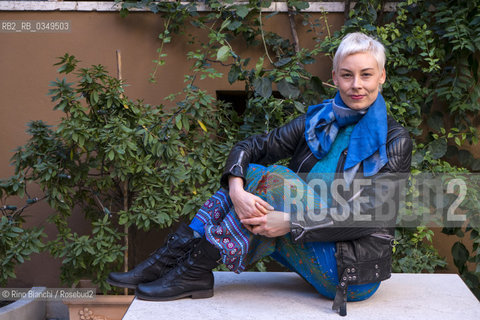 Rome December 10, 2016..Laura Lindstedt, Finnish writer, photographed in Rome, he made his debut with the Scissors novel, with Oneiron has won this years Finlandia Prize/Laura Lindstedt, scrittrice finlandese, fotografata a Roma, ha esordito con il romanzo Scissors, con Oneiron ha vinto quest’anno il Finlandia Prize.Photo: RINO BIANCHI ©Rino Bianchi/Rosebud2