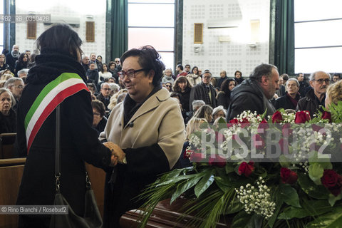 Rome January 7, 2016..Silvana Ferreri, widow of Tullio De Mauro, with the mayor of Rome Virginia Raggi, during the memorial service at the Aula 1 of the Faculty of Lettere/Silvana Ferreri, vedova di Tullio De Mauro, con la sindaca di Roma Virginia Raggi, durante la commemorazione funebre presso lAula 1 della facoltà di Lettere..Photo: RINO BIANCHI ©Rino Bianchi/Rosebud2