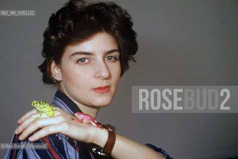 Rome May 17, 1993..Margherita dAmico, Italian journalist and writer, photographed in his residence in Rome/Margherita dAmico, giornalista e scrittrice italiana, fotografata a Roma nella sua abitazione..Photo: RINO BIANCHI ©Rino Bianchi/Rosebud2