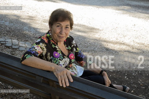 Rome October 20, 2017..Masal Pas Bagdadi, a child writer and psychotherapist born in Damascus, photographed in Rome in the park of Villa Borghese/Masal Pas Bagdadi, scrittrice per linfanzia e psicoterapeuta nata a Damasco, fotografata a Roma nel parco di Villa Borghese. ©Rino Bianchi/Rosebud2