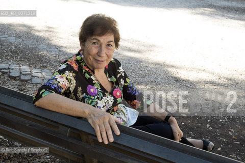 Rome October 20, 2017..Masal Pas Bagdadi, a child writer and psychotherapist born in Damascus, photographed in Rome in the park of Villa Borghese/Masal Pas Bagdadi, scrittrice per linfanzia e psicoterapeuta nata a Damasco, fotografata a Roma nel parco di Villa Borghese. ©Rino Bianchi/Rosebud2