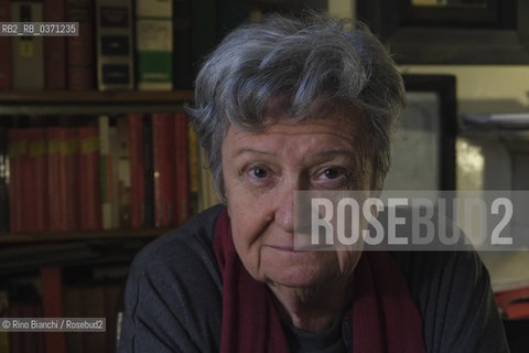 Turin October 27, 2017..Margherita Oggero, an Italian writer, photographed in his home in Corso Regina Margherita in Turin\Margherita Oggero, scrittrice italiana, fotografata nella sua abitazione di Corso Regina Margherita a Torino. ©Rino Bianchi/Rosebud2