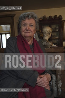 Turin October 27, 2017..Margherita Oggero, an Italian writer, photographed in his home in Corso Regina Margherita in Turin\Margherita Oggero, scrittrice italiana, fotografata nella sua abitazione di Corso Regina Margherita a Torino. ©Rino Bianchi/Rosebud2