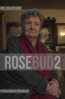 Turin October 27, 2017..Margherita Oggero, an Italian writer, photographed in his home in Corso Regina Margherita in Turin\Margherita Oggero, scrittrice italiana, fotografata nella sua abitazione di Corso Regina Margherita a Torino. ©Rino Bianchi/Rosebud2