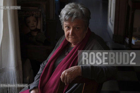 Turin October 27, 2017..Margherita Oggero, an Italian writer, photographed in his home in Corso Regina Margherita in Turin\Margherita Oggero, scrittrice italiana, fotografata nella sua abitazione di Corso Regina Margherita a Torino. ©Rino Bianchi/Rosebud2