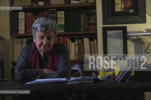 Turin October 27, 2017..Margherita Oggero, an Italian writer, photographed in his home in Corso Regina Margherita in Turin\Margherita Oggero, scrittrice italiana, fotografata nella sua abitazione di Corso Regina Margherita a Torino. ©Rino Bianchi/Rosebud2