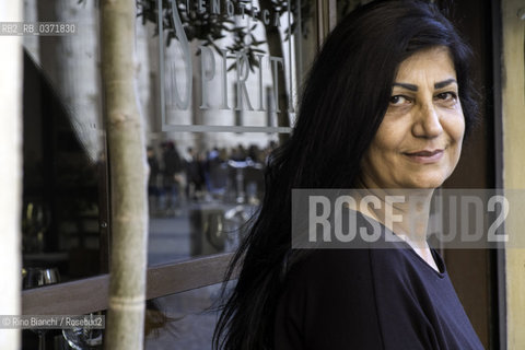 Rome February 9, 2018..Hala Mohammad, Syrian poet, photographed in Rome in Piazza di Pietra/Hala Mohammad, poetessa siriana, fotografata a Roma in Piazza di Pietra. ©Rino Bianchi/Rosebud2